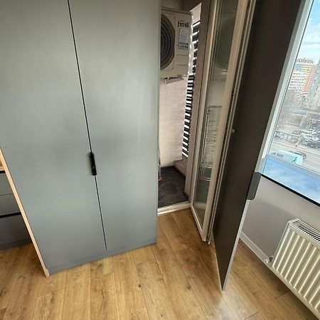 Rentnow Large And Cozy Apartment In The Center, Parking Chisinau Ngoại thất bức ảnh