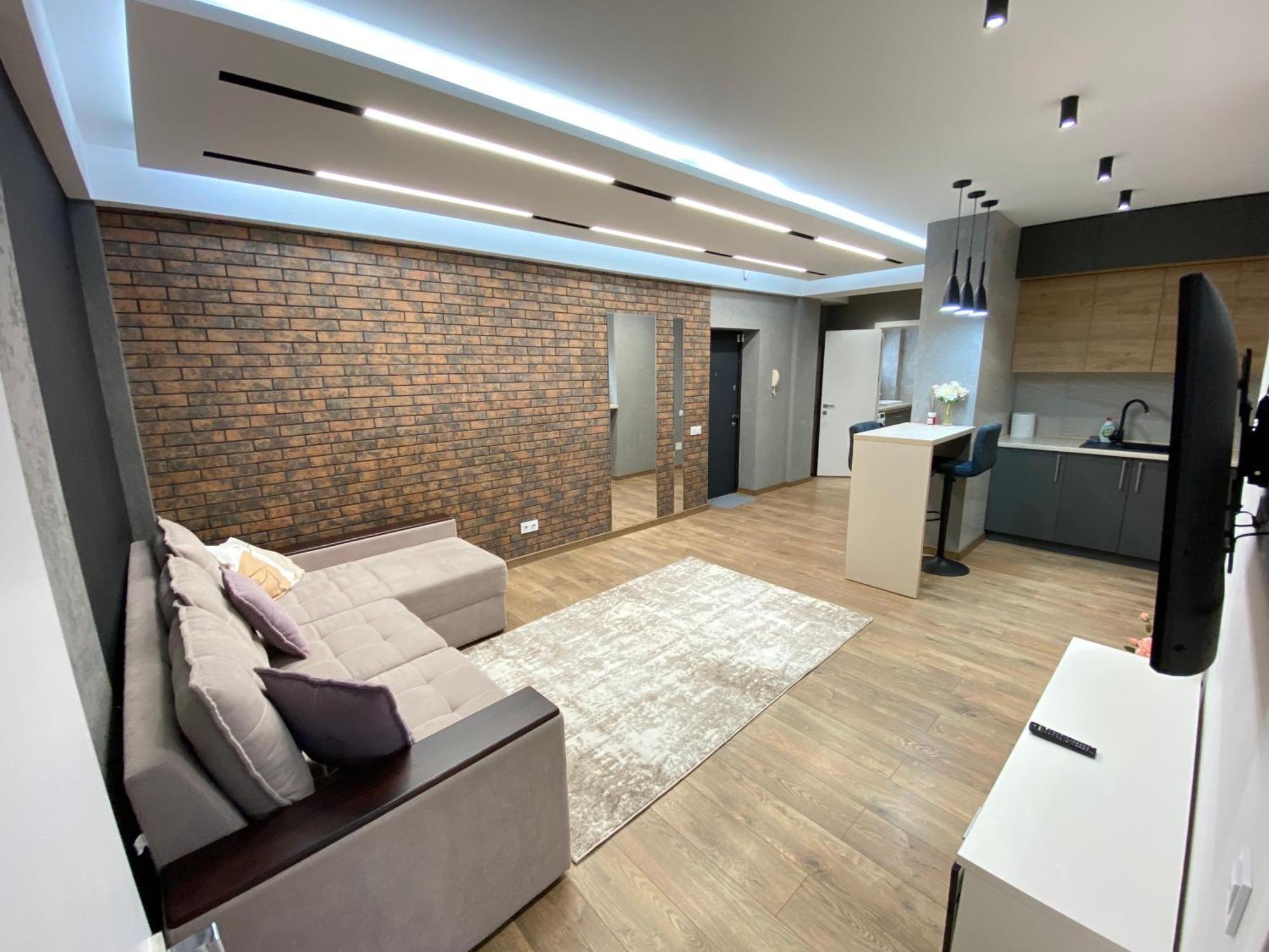 Rentnow Large And Cozy Apartment In The Center, Parking Chisinau Ngoại thất bức ảnh