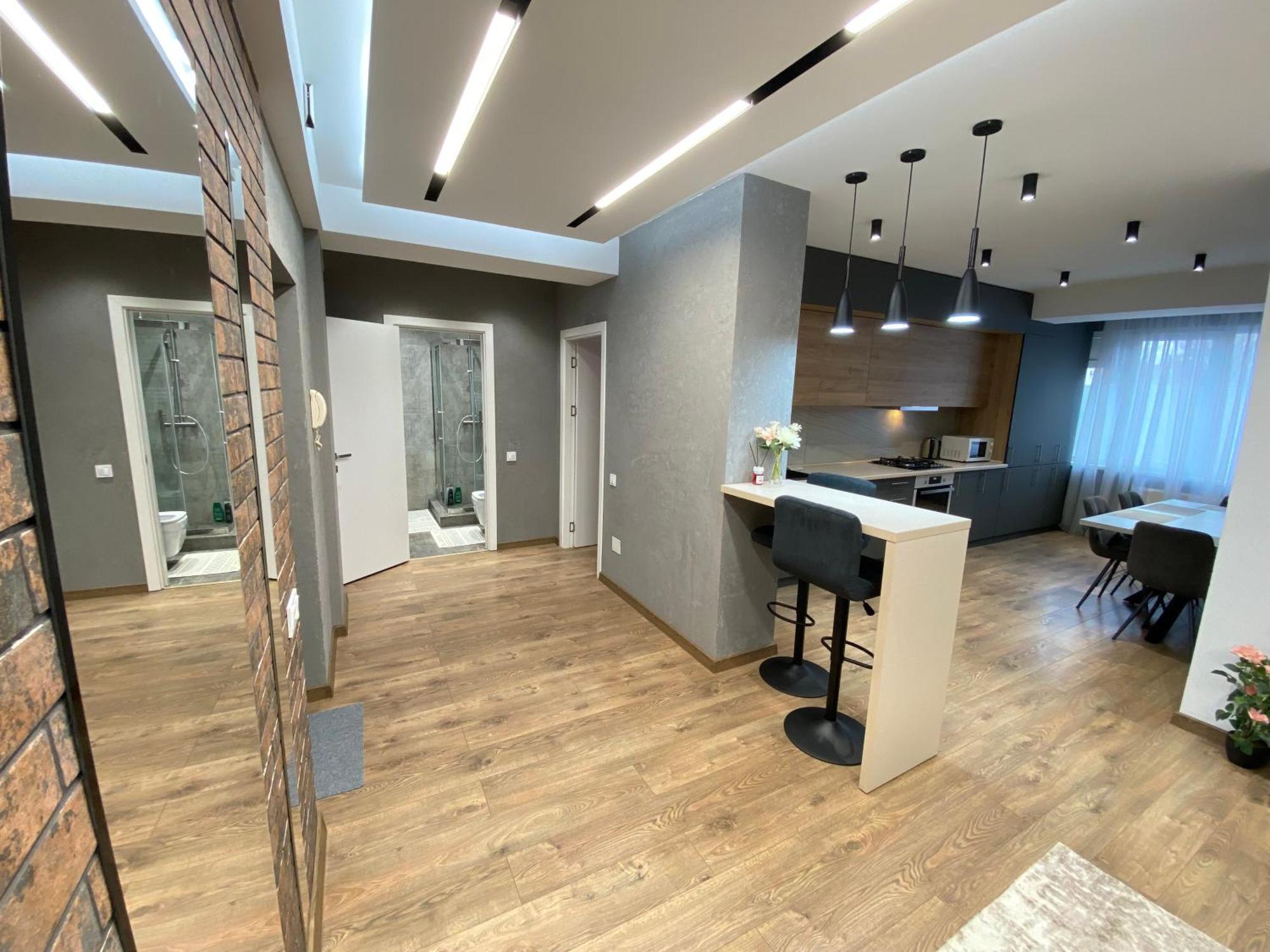 Rentnow Large And Cozy Apartment In The Center, Parking Chisinau Ngoại thất bức ảnh