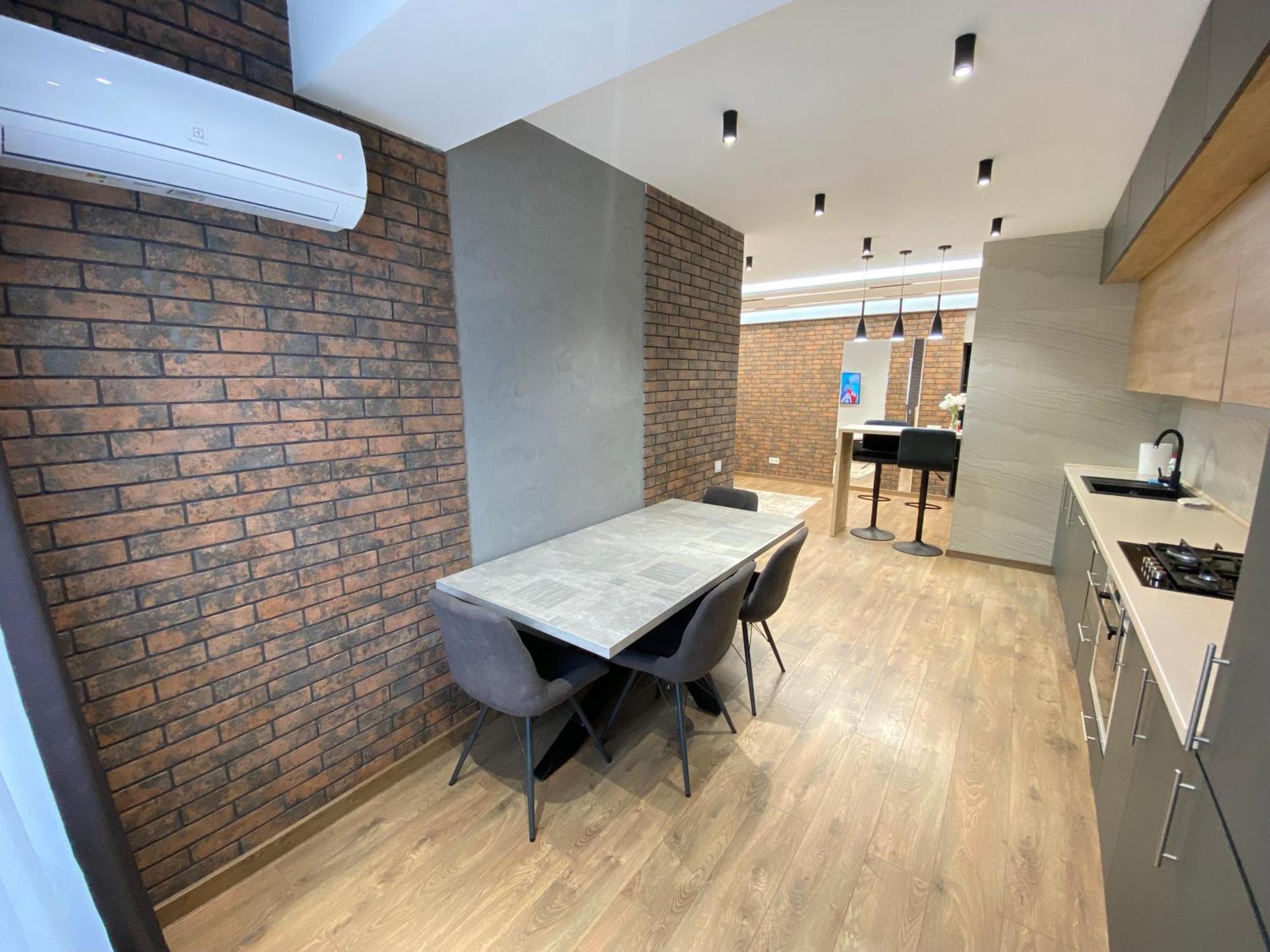 Rentnow Large And Cozy Apartment In The Center, Parking Chisinau Ngoại thất bức ảnh