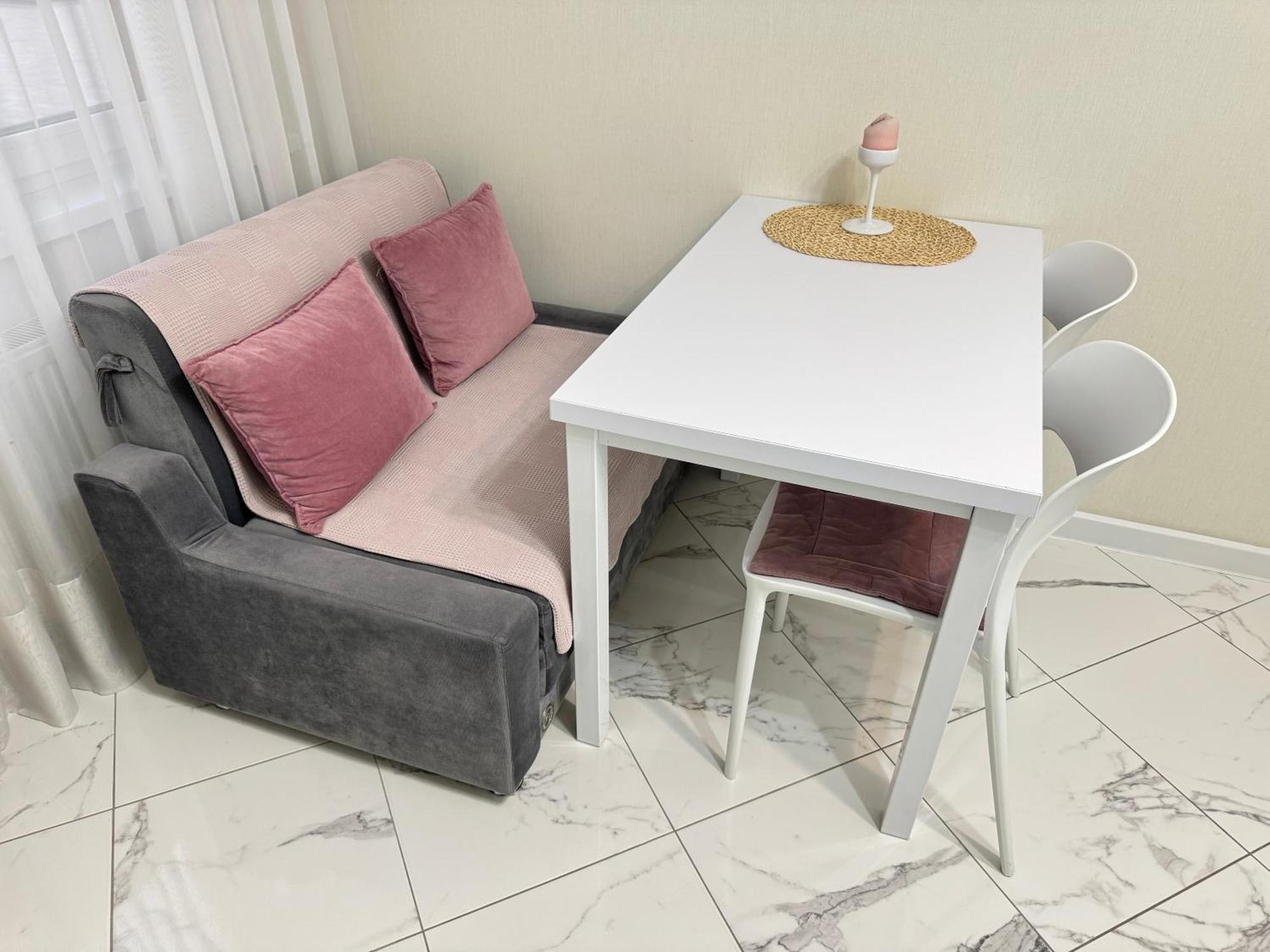 Rentnow Large And Cozy Apartment In The Center, Parking Chisinau Ngoại thất bức ảnh